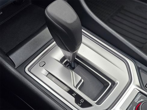 Used 2023 Subaru Forester Premium image 36