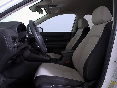 Used 2024 Honda CR-V LX image 14
