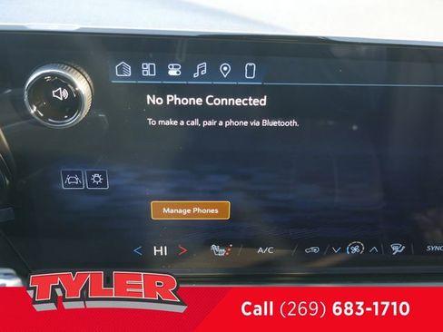 New 2026 Chevrolet Traverse LT image 47