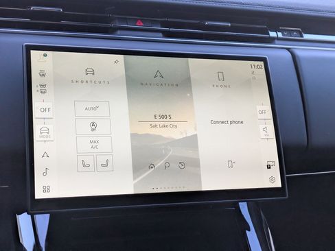 Used 2025 Land Rover Range Rover Sport SE image 22