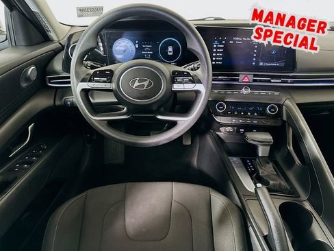 Used 2024 Hyundai Elantra SEL image 22