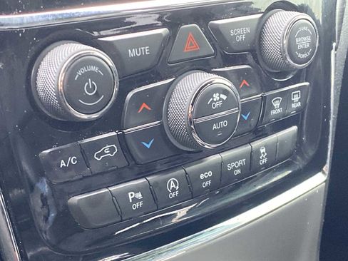 Used 2019 Jeep Grand Cherokee Altitude image 27