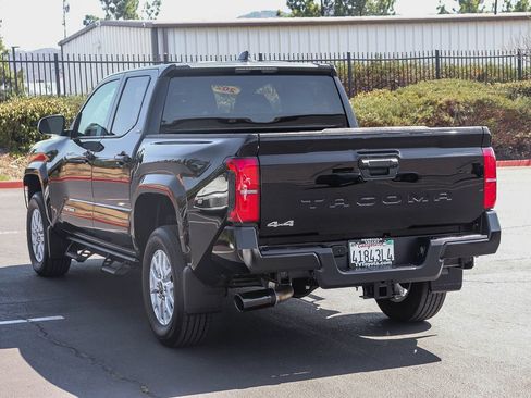 Certified 2026 Toyota Tacoma SR5 AWD/4WD image 5