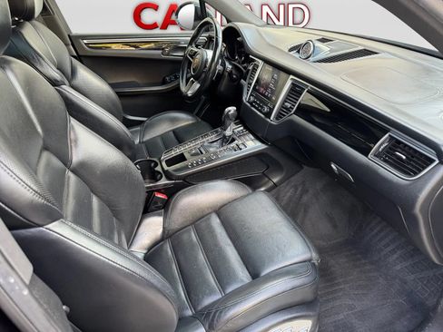Used 2018 Porsche Macan GTS AWD/4WD image 23