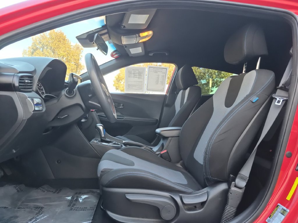 Used 2019 Hyundai Veloster 2.0 FWD image 17