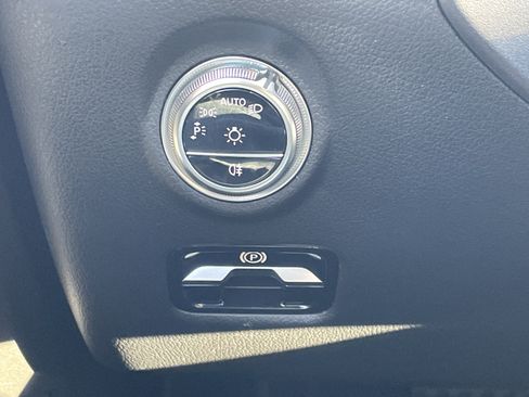 Certified 2024 Mercedes-Benz C 300 Sedan image 26