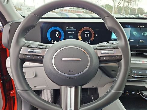 Used 2024 Hyundai Kona SEL image 10