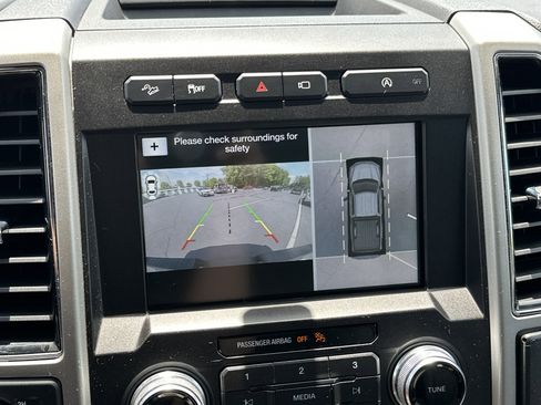 Used 2018 Ford F150 Lariat w/ Equipment Group 502A Luxury AWD/4WD image 27