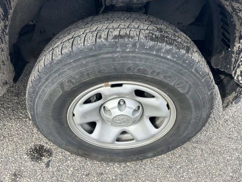 Certified 2023 Toyota Tacoma SR w/ SR Convenience Package image 10