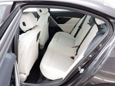 New 2026 BMW 530i xDrive w/ Premium Package AWD/4WD image 15