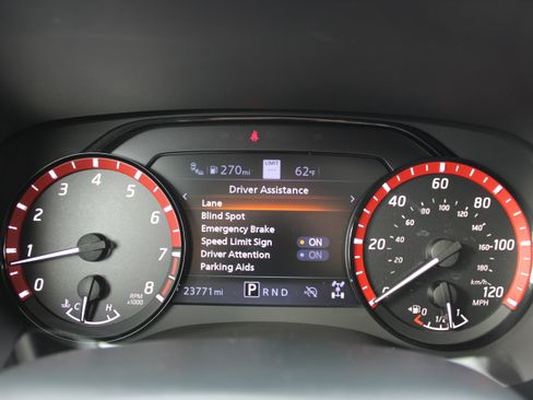 Certified 2024 Nissan Frontier PRO-4X w/ Pro Premium Package AWD/4WD image 32
