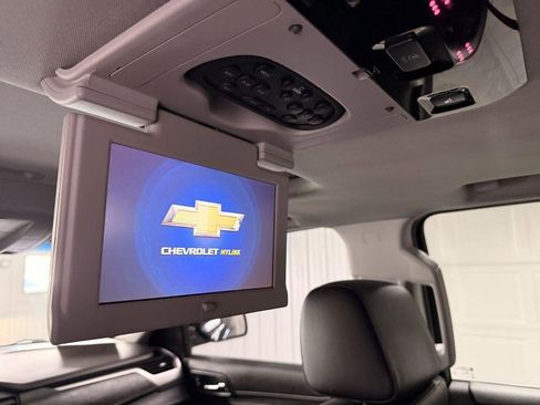 Used 2019 Chevrolet Suburban Premier image 28