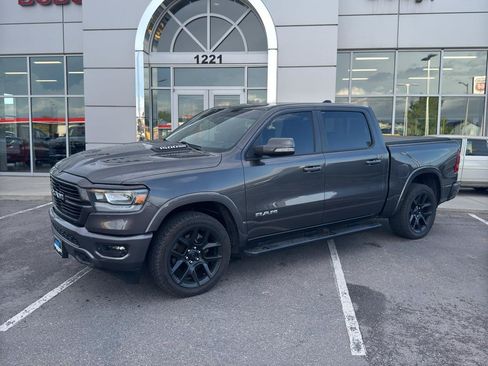 Used 2022 RAM 1500 Laramie AWD/4WD image 1