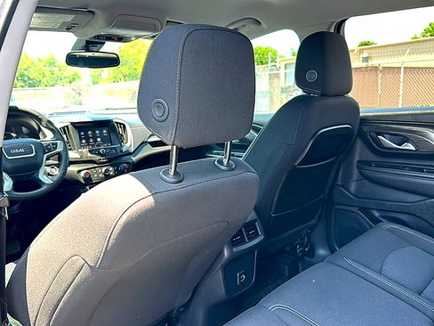 Used 2022 GMC Terrain SLE w/ Driver Convenience Package FWD image 17