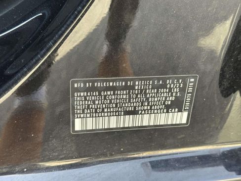 Used 2024 Volkswagen Jetta SE image 12