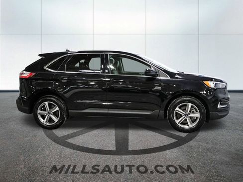 Certified 2022 Ford Edge SEL w/ Convenience Package image 9