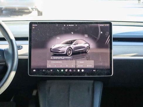 Used 2023 Tesla Model 3 Standard Range image 13