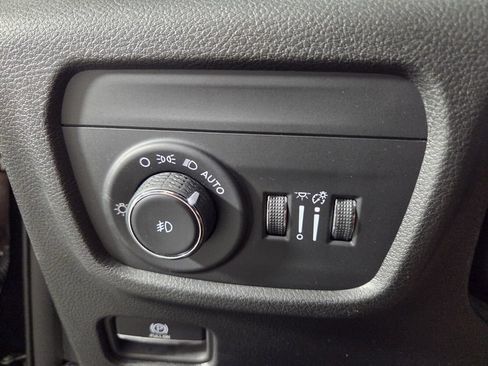 Used 2023 Jeep Grand Cherokee L Limited w/ Trailer Tow Group (B) AWD/4WD image 19