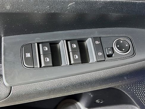 Used 2020 Kia Forte LXS image 17