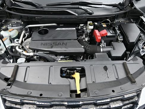 Used 2023 Nissan Rogue Platinum w/ Platinum Premium Package image 22