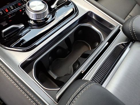 New 2026 Jeep Grand Wagoneer L Limited AWD/4WD image 33