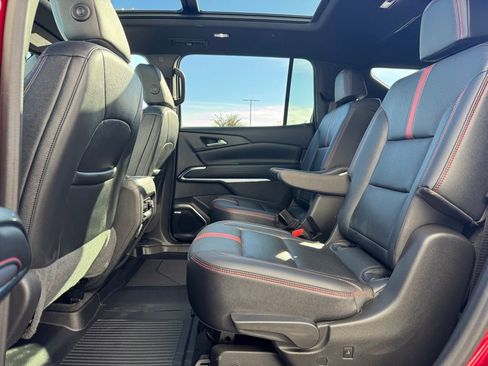 Used 2024 Chevrolet Traverse RS w/ LPO, Floor Liner Package image 22