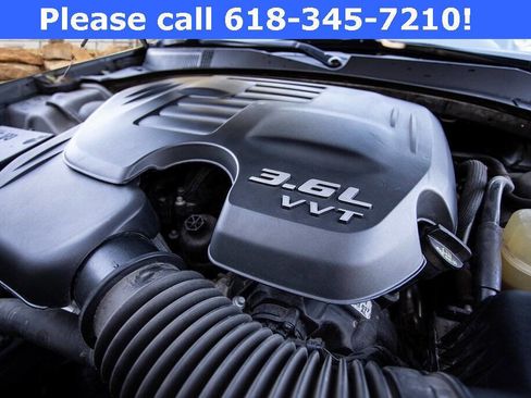 Used 2018 Chrysler 300 Touring L image 41