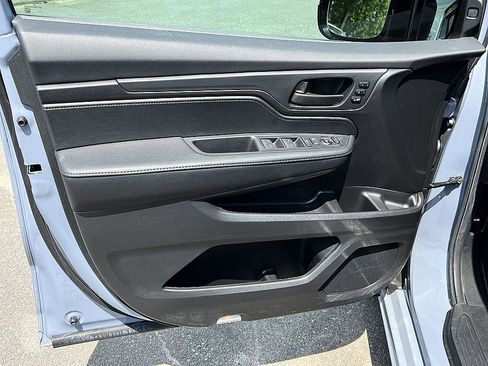 Used 2025 Honda Odyssey Sport-L image 20