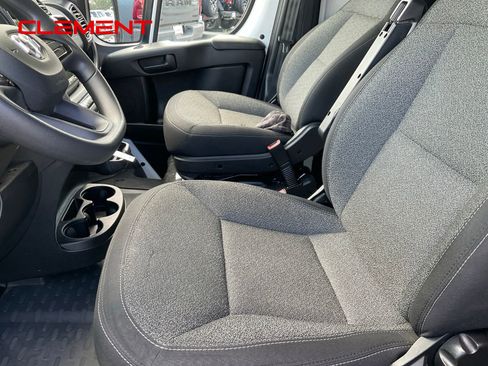 Used 2023 RAM ProMaster 2500 FWD image 17