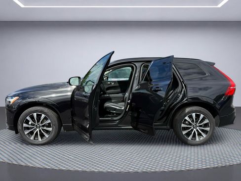 Used 2024 Volvo XC60 B5 Plus AWD/4WD image 13