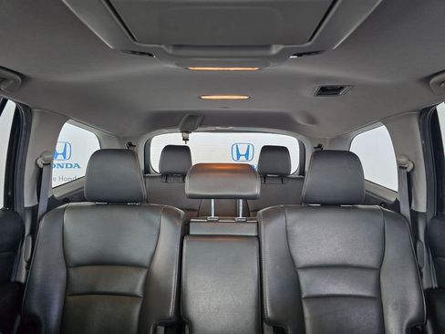 Used 2021 Honda Pilot Touring image 14