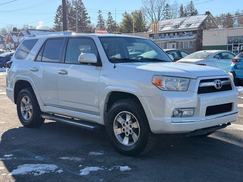 Used 2012 Toyota 4Runner SR5 image 3