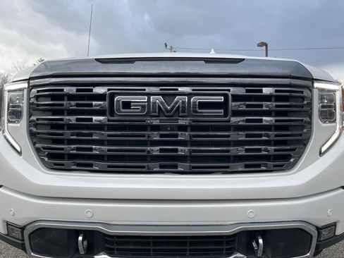 Used 2023 GMC Sierra 1500 Denali Ultimate image 17