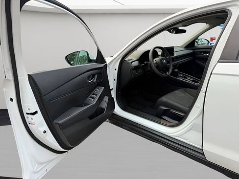 Used 2023 Honda Accord LX image 12