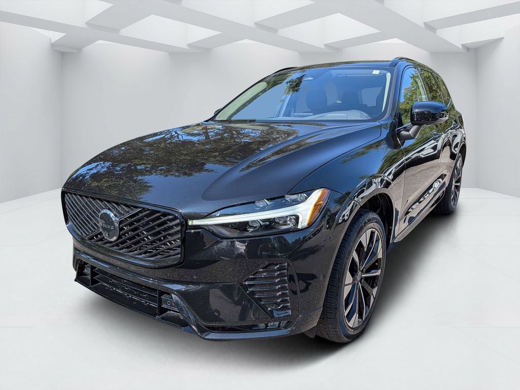 Certified 2026 Volvo XC60 B5 Plus AWD/4WD image 7