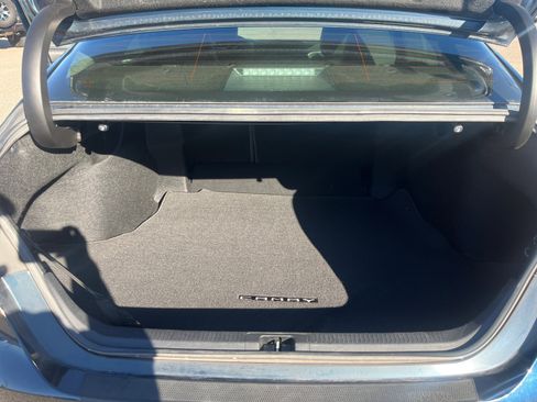 Used 2018 Toyota Camry L image 34