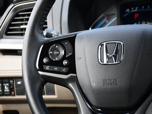 Certified 2024 Honda Odyssey Touring image 26