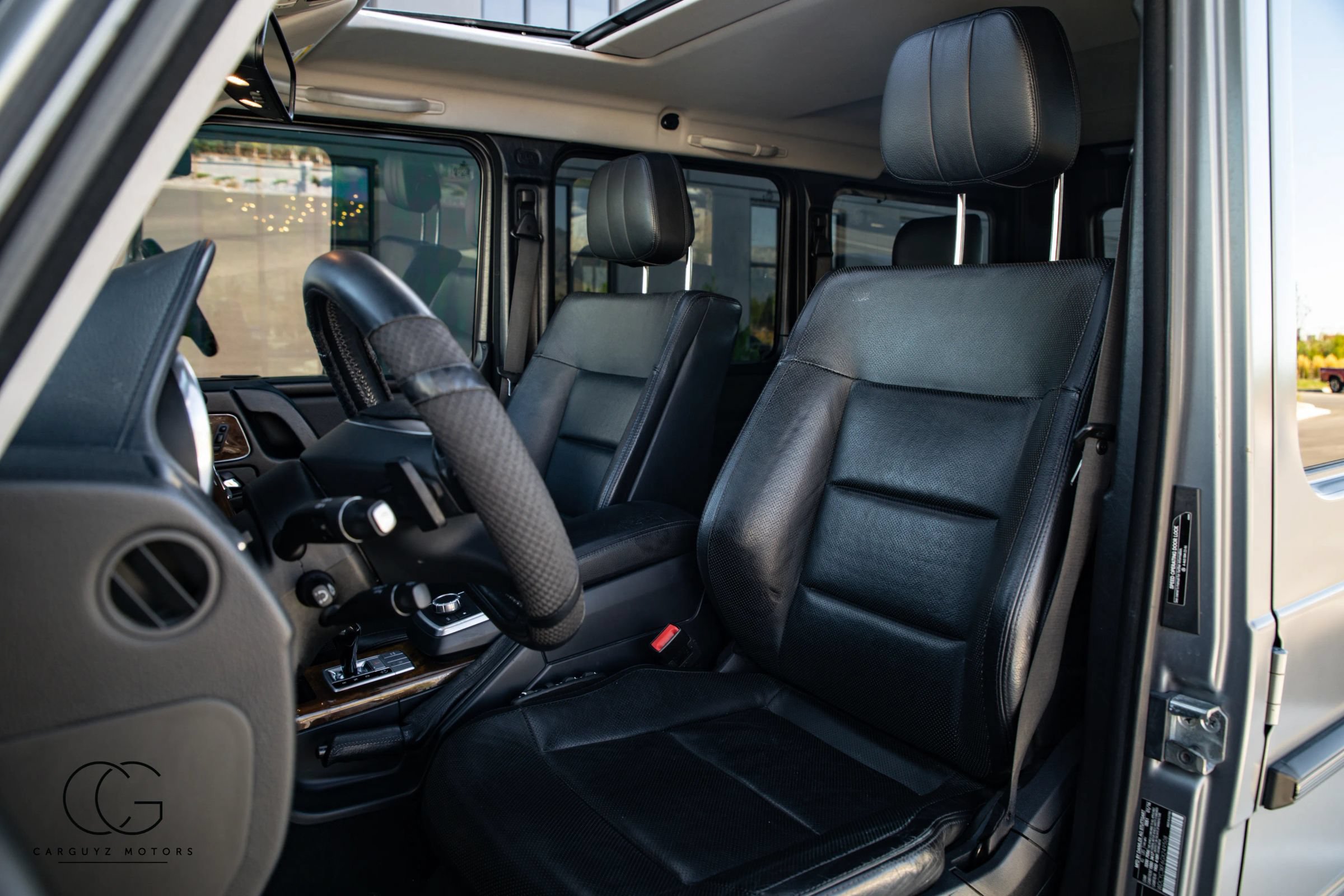 Used 2016 Mercedes-Benz G 550 image 23