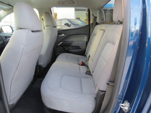 Used 2020 Chevrolet Colorado LT image 12