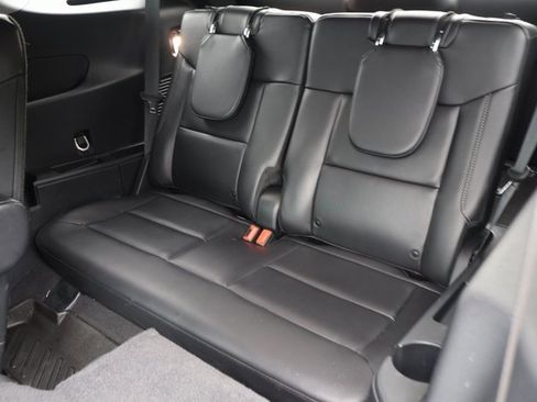 Used 2023 Ford Explorer Limited w/ Limited Technology Package image 14