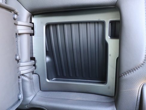 Used 2024 GMC Sierra 2500 Denali w/ Denali Reserve Package image 30