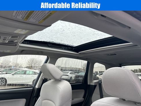 Used 2015 Subaru Forester 2.5i Premium w/ All-Weather Package image 15