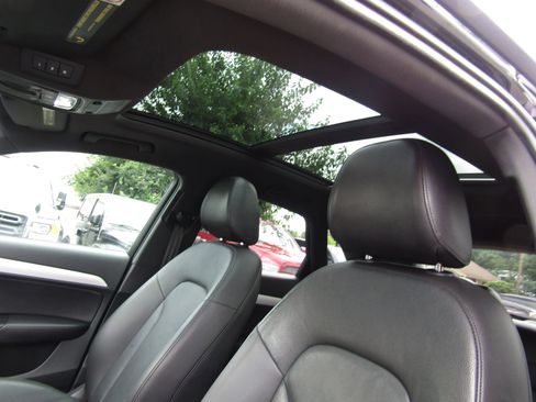 Used 2017 Audi Q3 2.0T Premium image 30