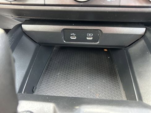 Used 2025 Honda Accord SE image 25