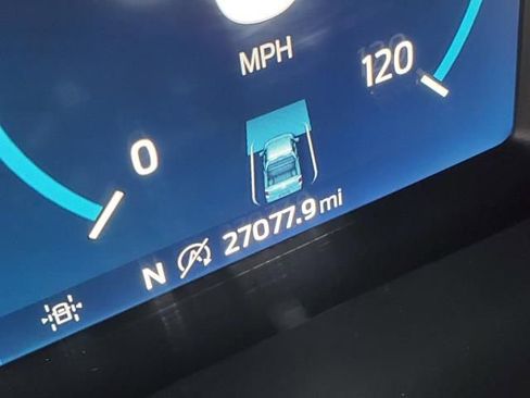 Used 2023 Ford F150 Lariat w/ Equipment Group 502A High image 17