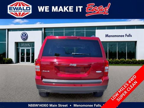 Used 2015 Jeep Patriot Latitude AWD/4WD image 6