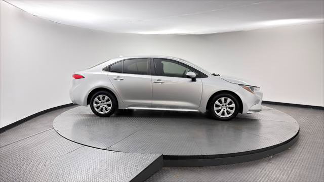 Used 2022 Toyota Corolla LE FWD image 9