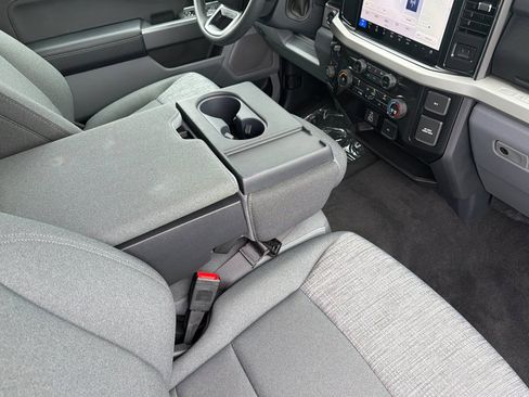 New 2026 Ford F250 XLT w/ XLT Premium Package AWD/4WD image 16