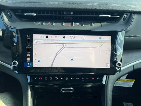 New 2026 Jeep Grand Cherokee Laredo image 29