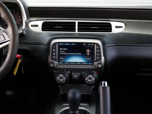 Used 2015 Chevrolet Camaro SS w/ SS Performance Package RWD image 32